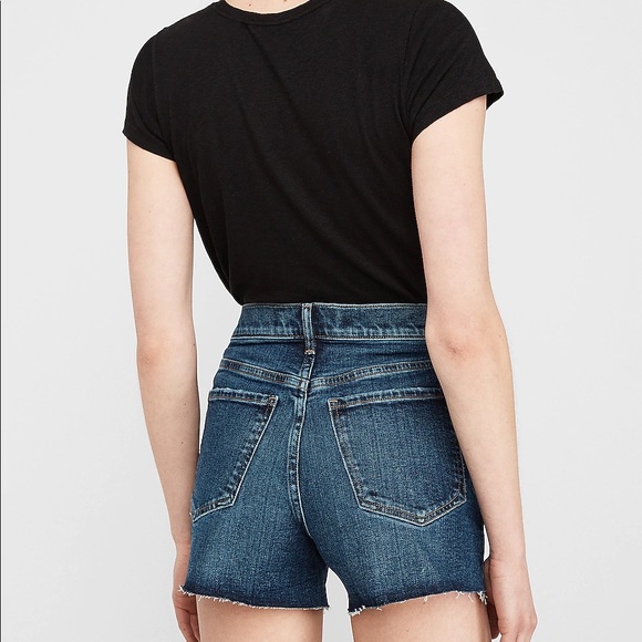EXPRESS High Waisted Dark Wash Raw Hem Jean Shorts - Picture 2 of 3